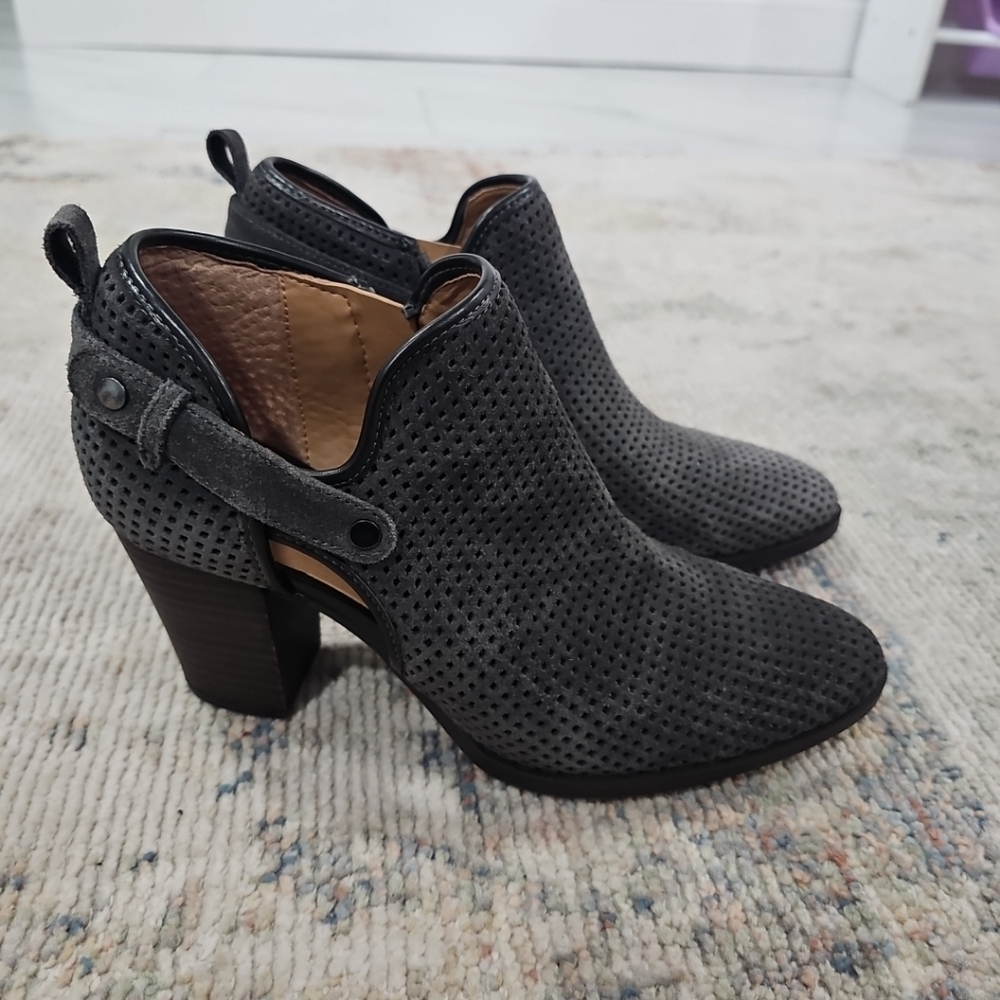 Franco Sarto Dale 2 Gray Suede Perforated Ankle Booties Size‎  9.5 M